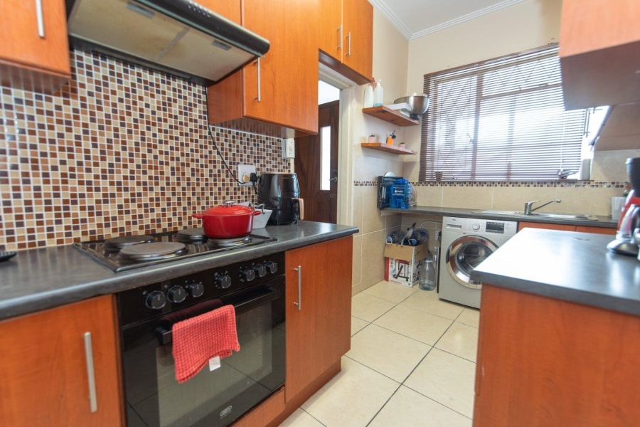 2 Bedroom Property for Sale in Port Elizabeth Central Eastern Cape